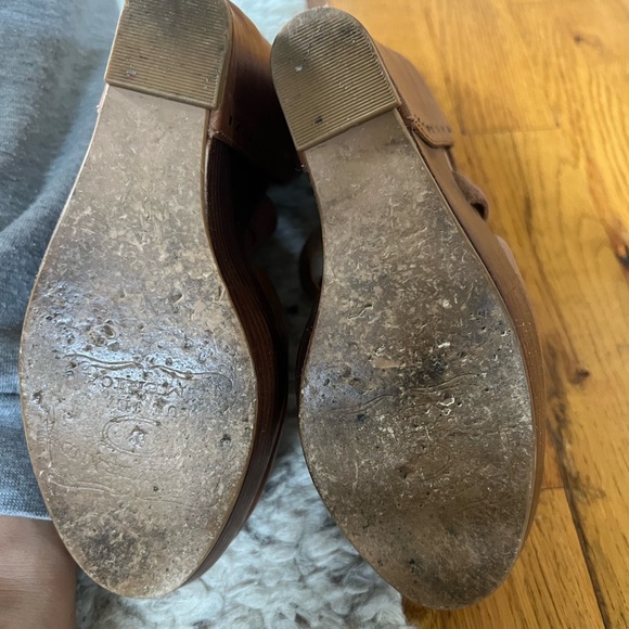 Lucky Jeans Leather Platform Heels w Elastic Strap Studded detail - Picture 3 of 4